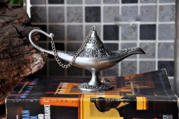 Vintage Brass Genie Reproduction Oil Burner, Miniature Magic Lamp, Bohemian  Loft, Arabian Theme